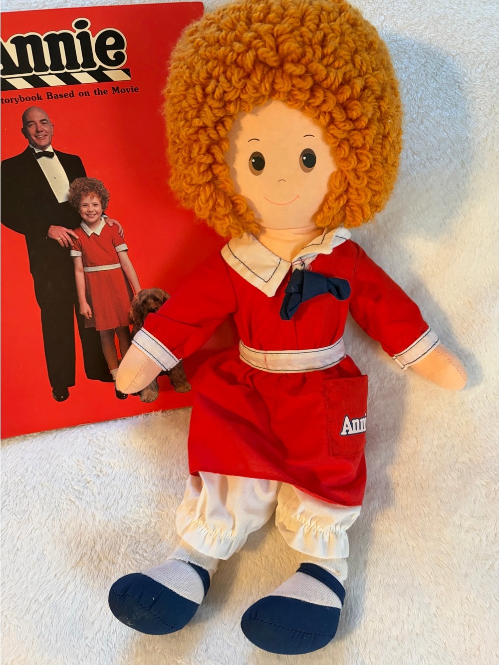 Vintage Annie Collectible Set with Rag Doll, Mini Doll and Storybook - Picture 2 of 8